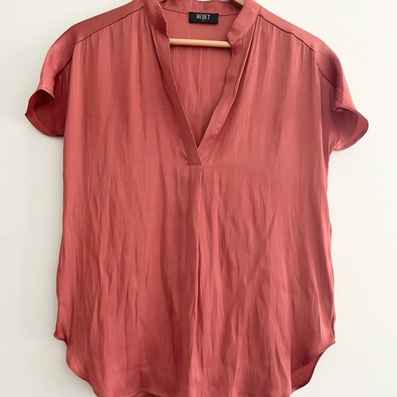 Reset By Jane V Neck Silky Fabric Short Sleeve Stand Up Collar Blouse Esme Top S - Picture 3 of 7